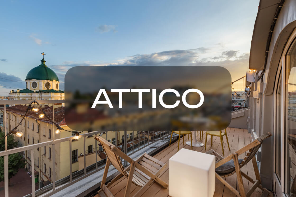 Терраса Attico. Фотография с сайта оператора, с его оформлением.